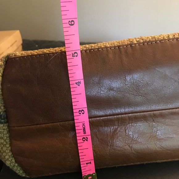 Cosmetic Pouch - Picture 3 of 7